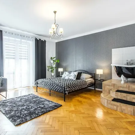 Clicktheflat Chmielna 7