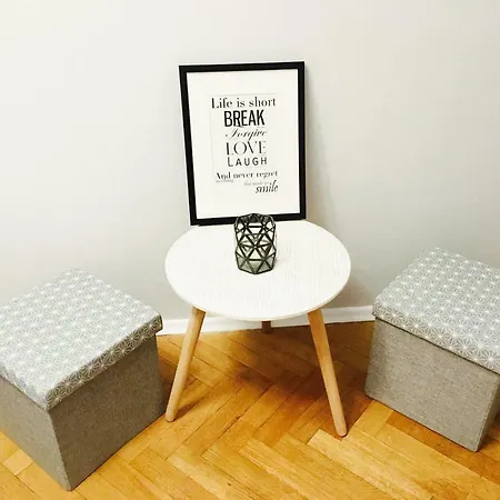 Clicktheflat Chmielna 7