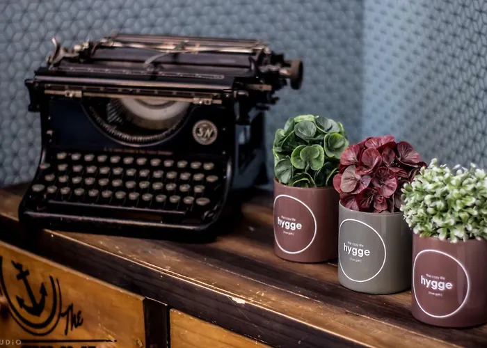 Clicktheflat Apartament Chmielna 7 *